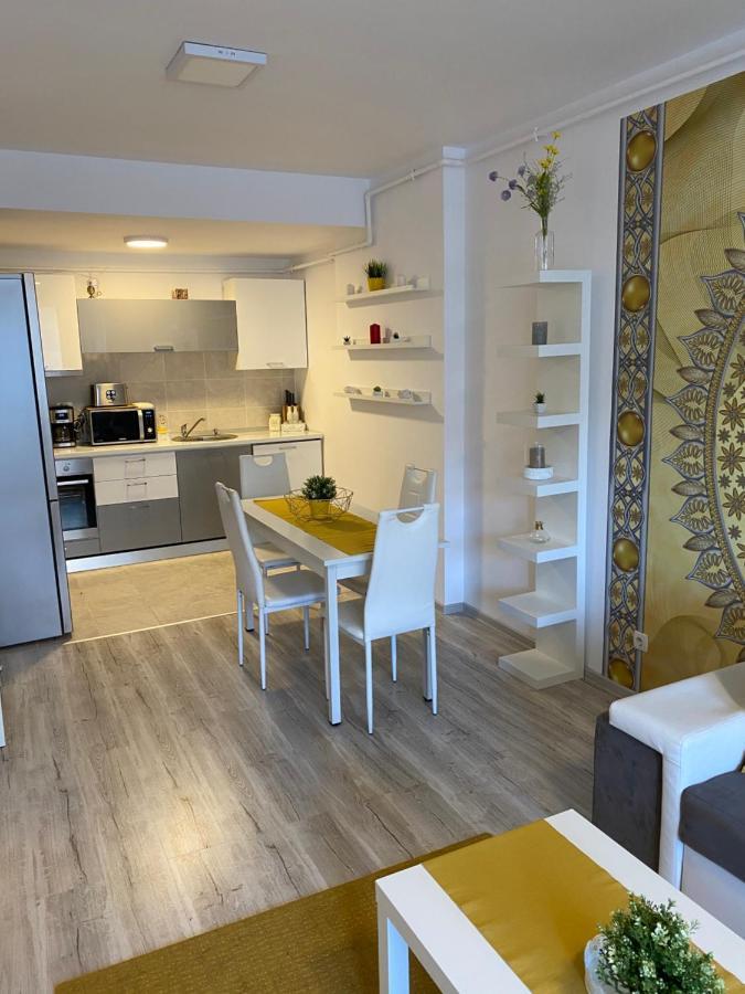 Harmony Apartment Sinaia Buitenkant foto